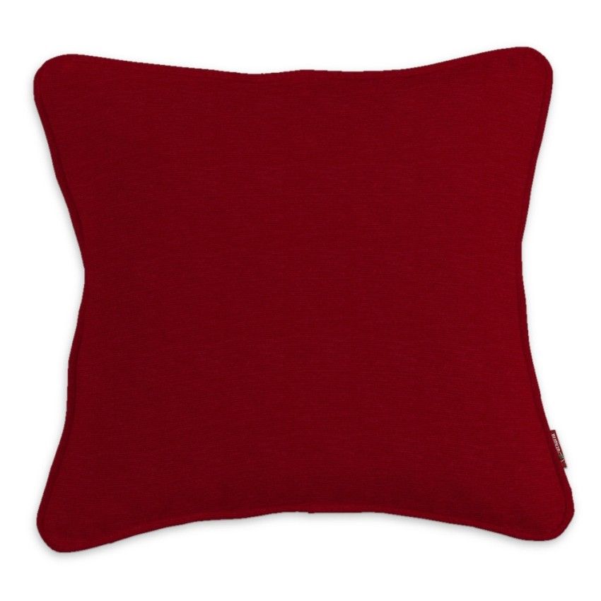 Mit Kissen Sofa und Bett dekorieren