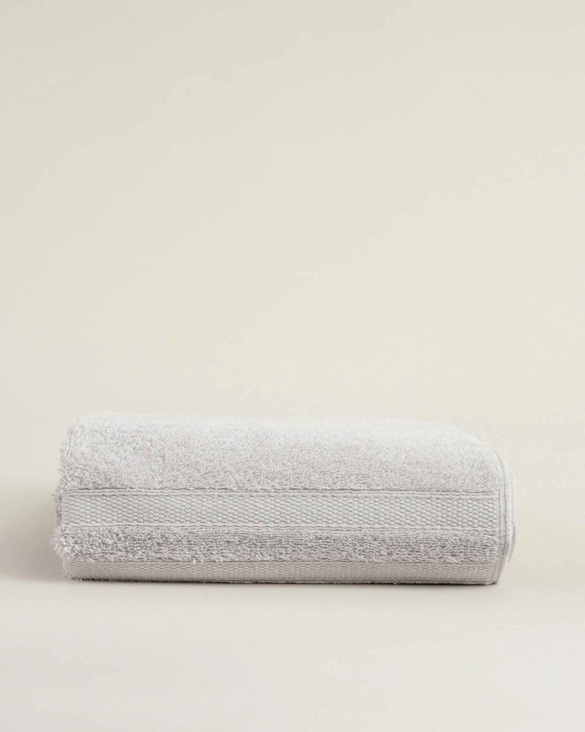 Handtuch Essence 50x90 cm light grey