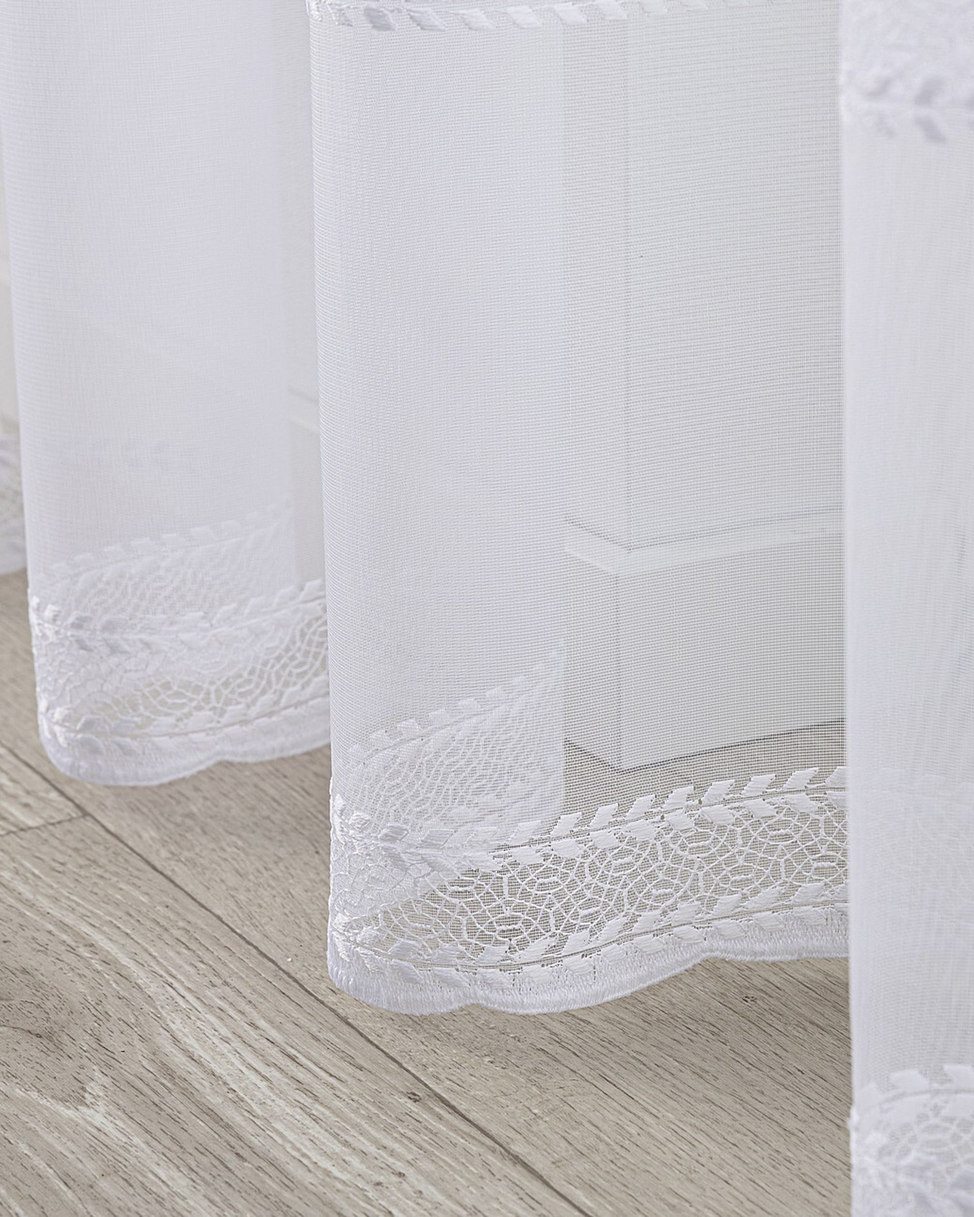 Gardine mit flämischen 2-er Falten Farbe weiß Stoff halbtransparent, strukturiert, gemustert (hover)