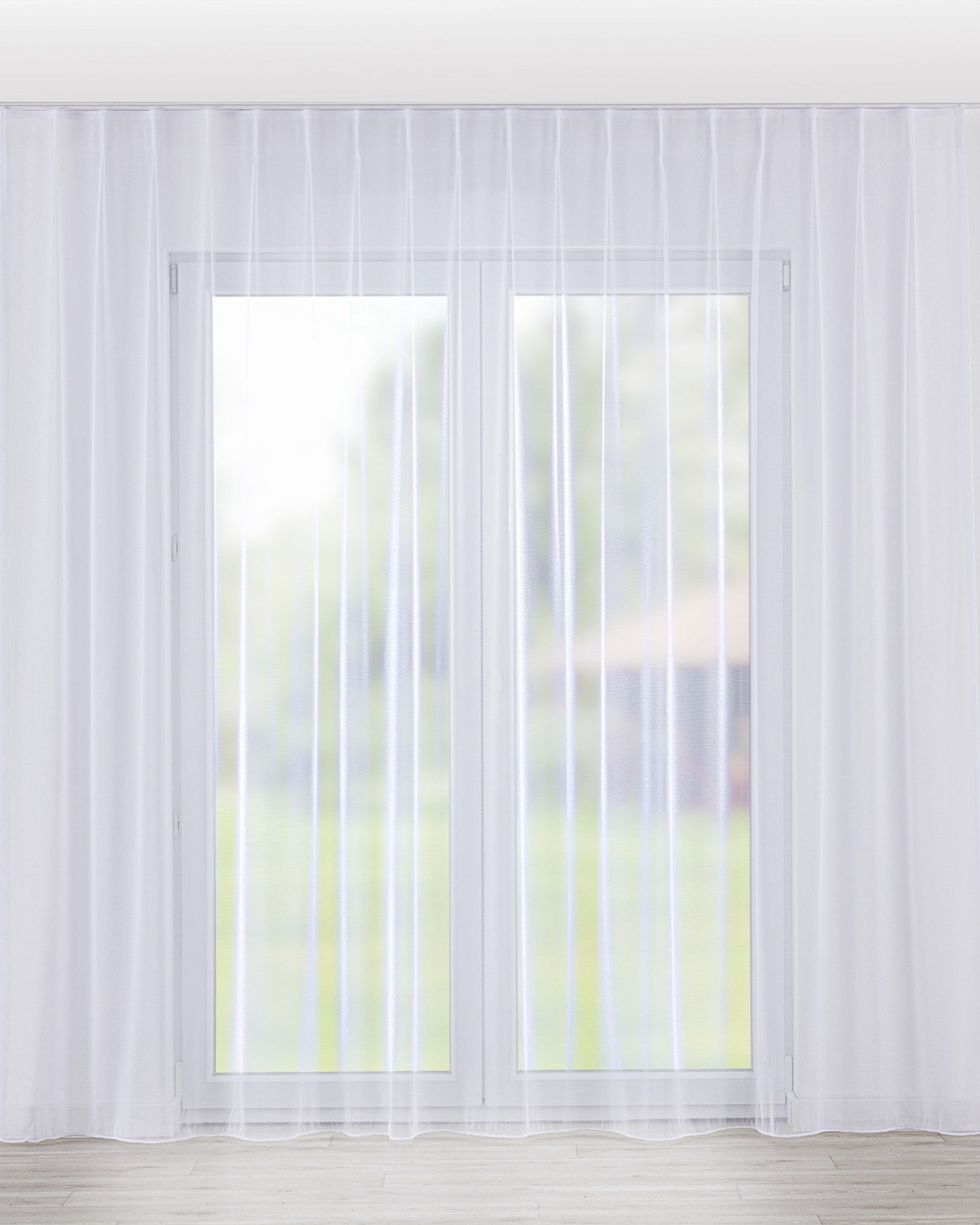 Gardine mit flämischen 1-er Falten Farbe weiß Stoff halbtransparent, glänzend, strukturiert