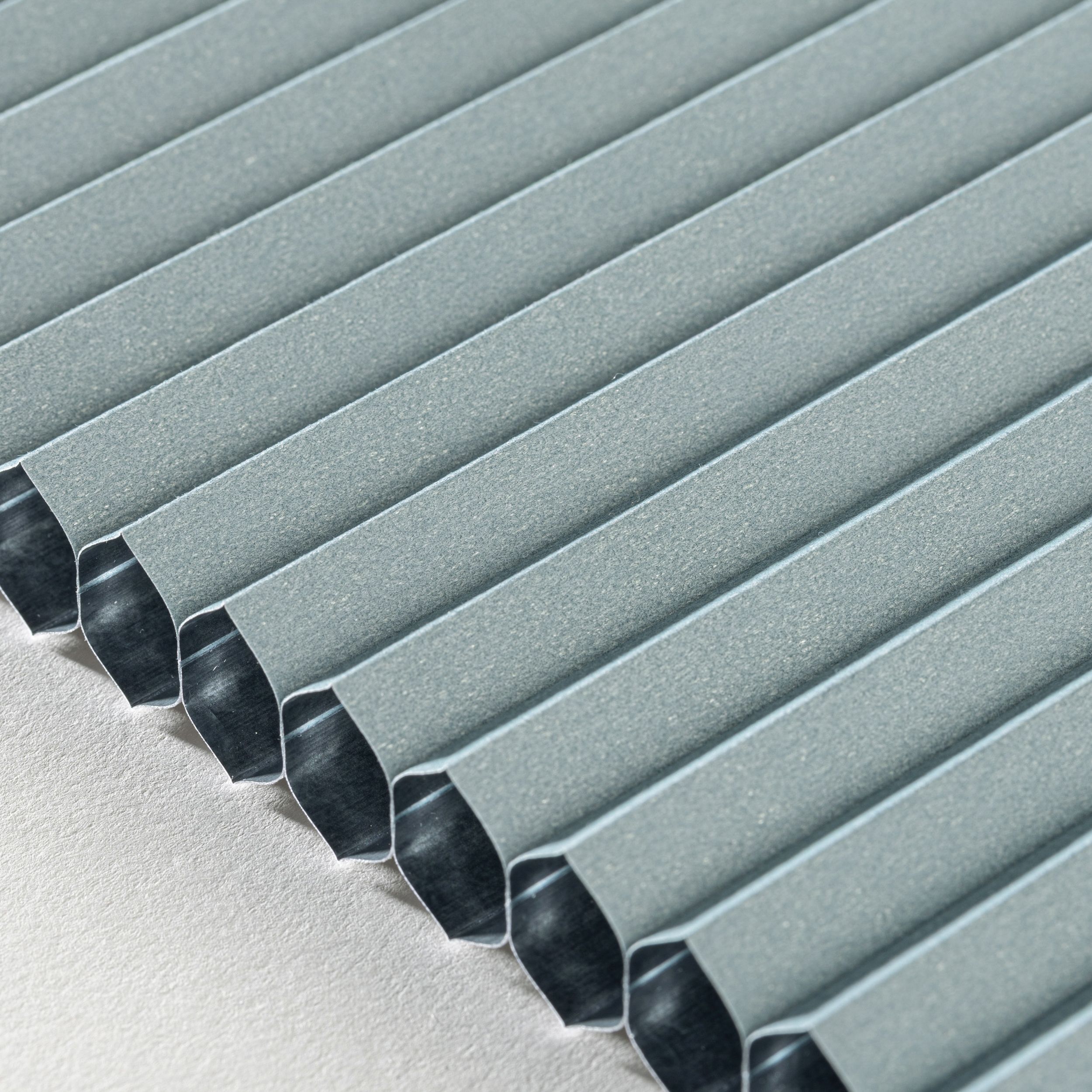 Blackout ALU – Plissees Honeycomb HA-105 blau-garu